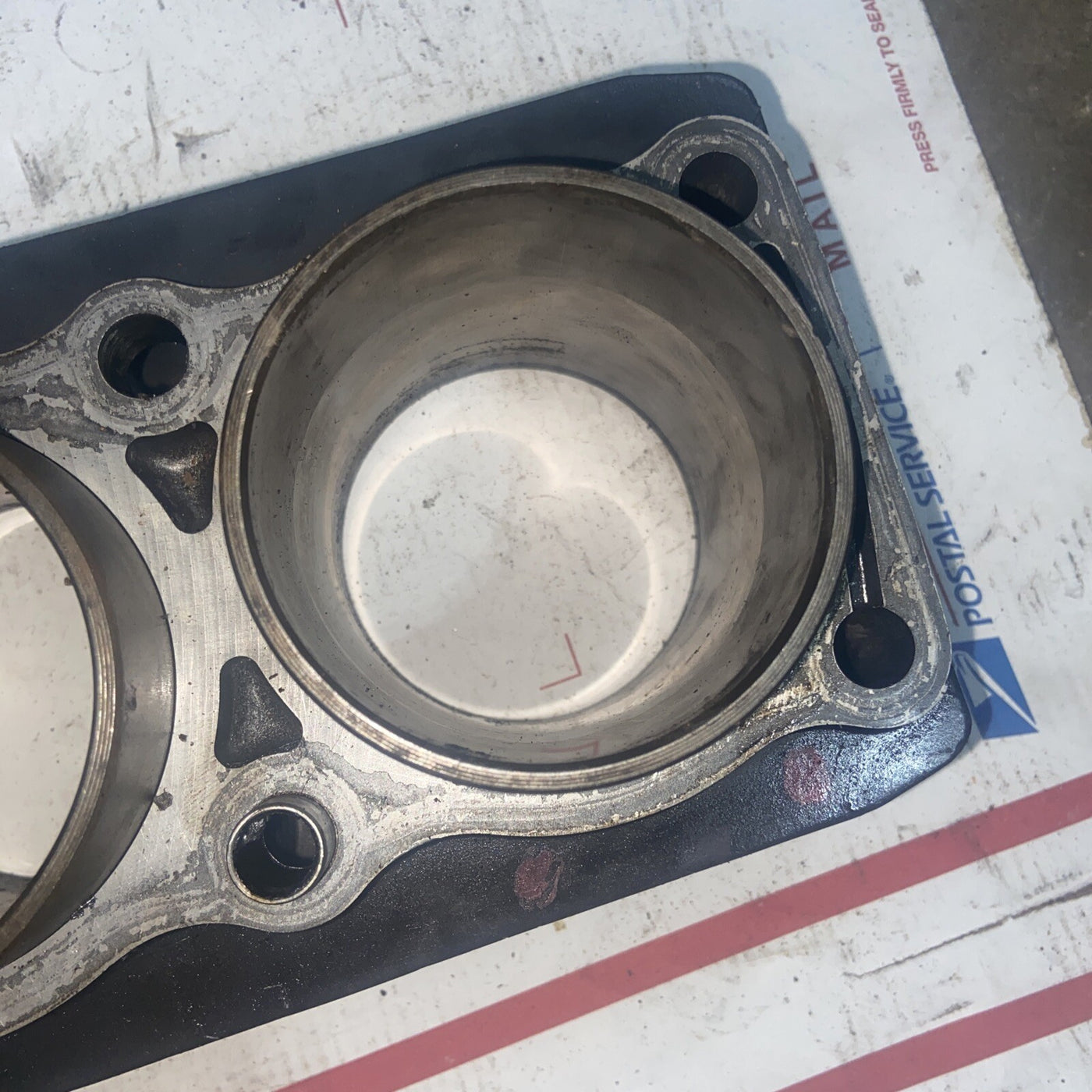 1989 Suzuki GSXR ENGINE MOTOR PISTON CYLINDERS BLOCK JUG