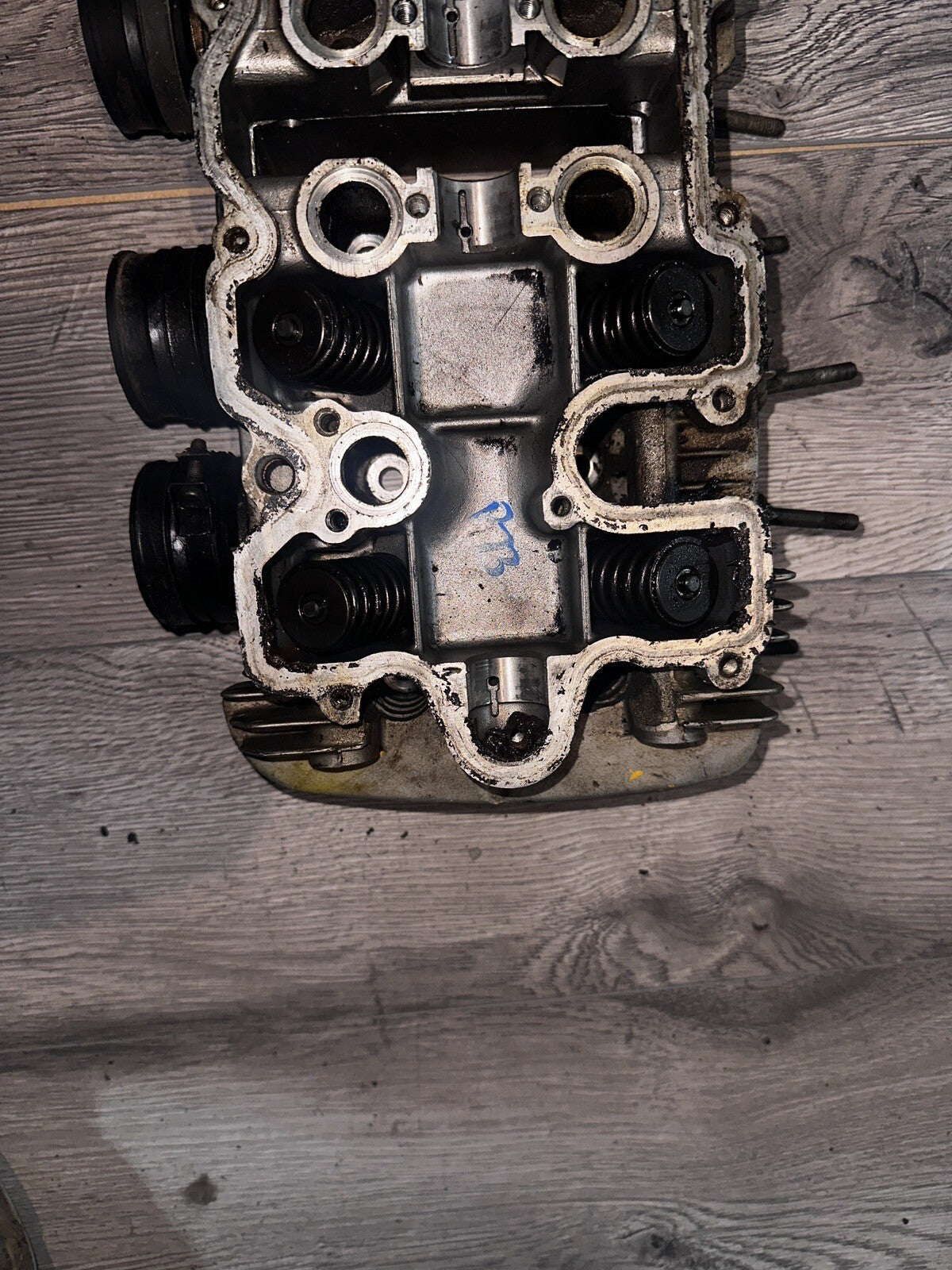 1979-1980 Honda CB650 CB650C Engine Motor Cylinder Head