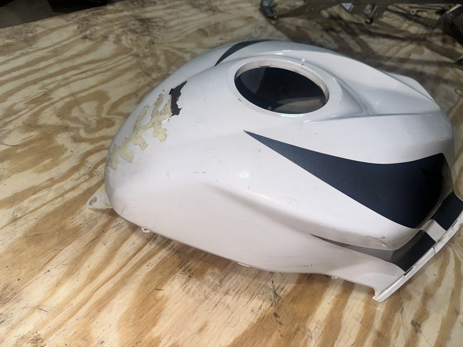 07 Honda CBR 600RR CBR 600 RR Gas Tank Cover Fairing