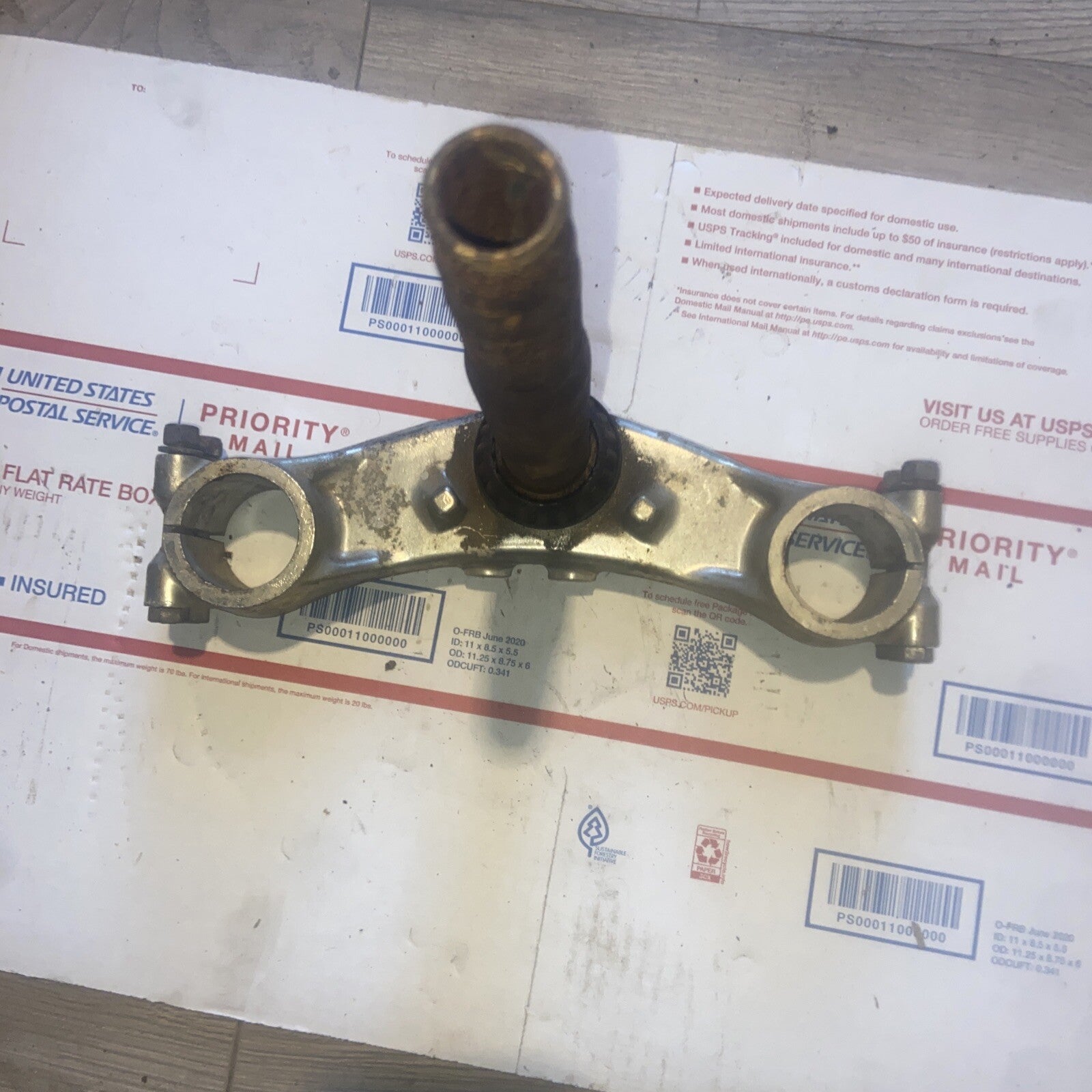 1990 YAMAHA FJ1100 FRONT FORKS CLAMP UPPER LOWER TRIPLE TREE STEM