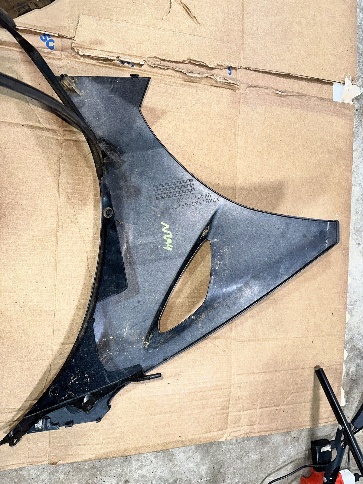 OEM 17 18 19 SUZUKI GSXR1000 LEFT MID UPPER SIDE FAIRING COWL PLASTIC 94481-17K0