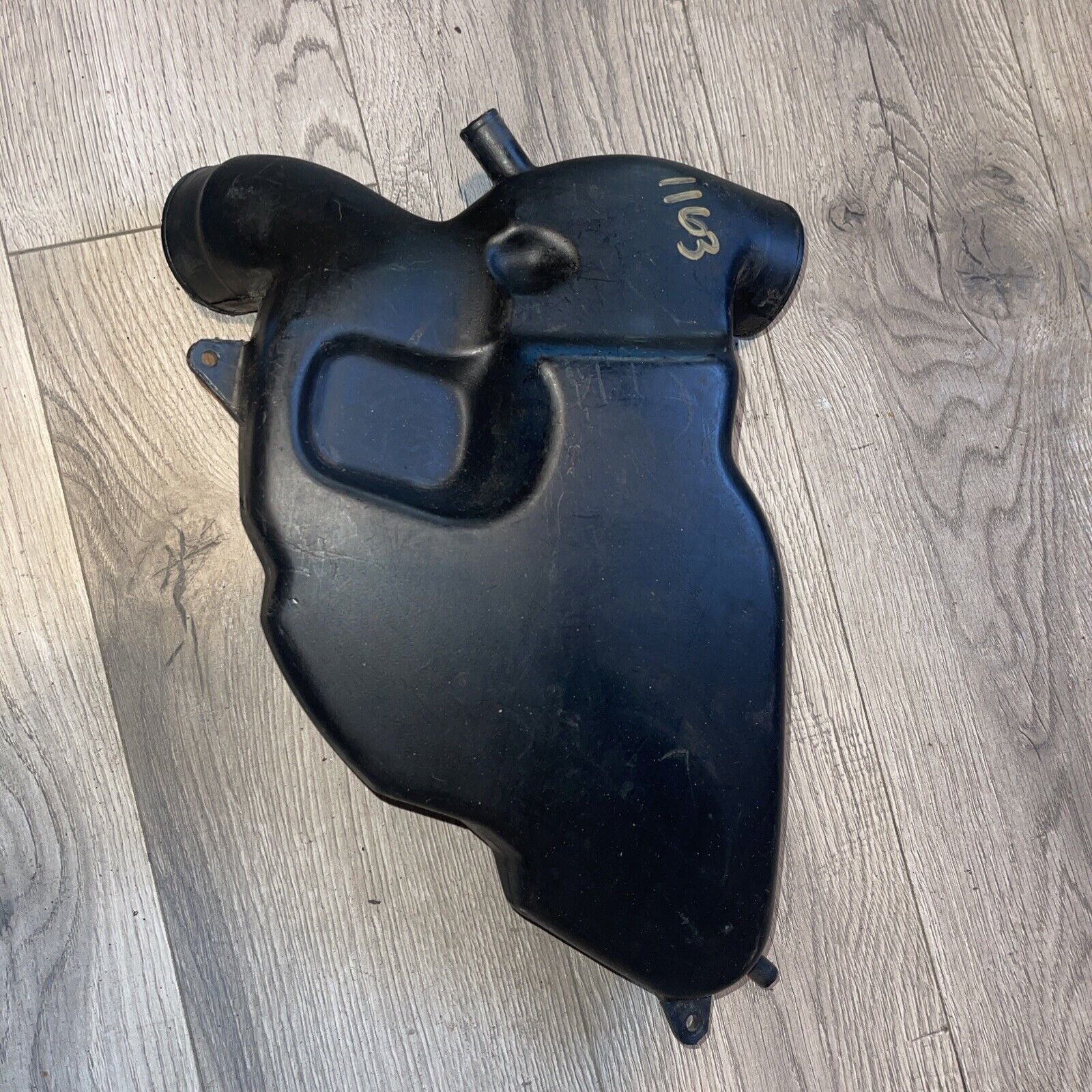 2001 YAMAHA R6 RAM AIR INTAKE TUBE DUCT SCOOP YZFR6 YZF 99 00 01 02 YA