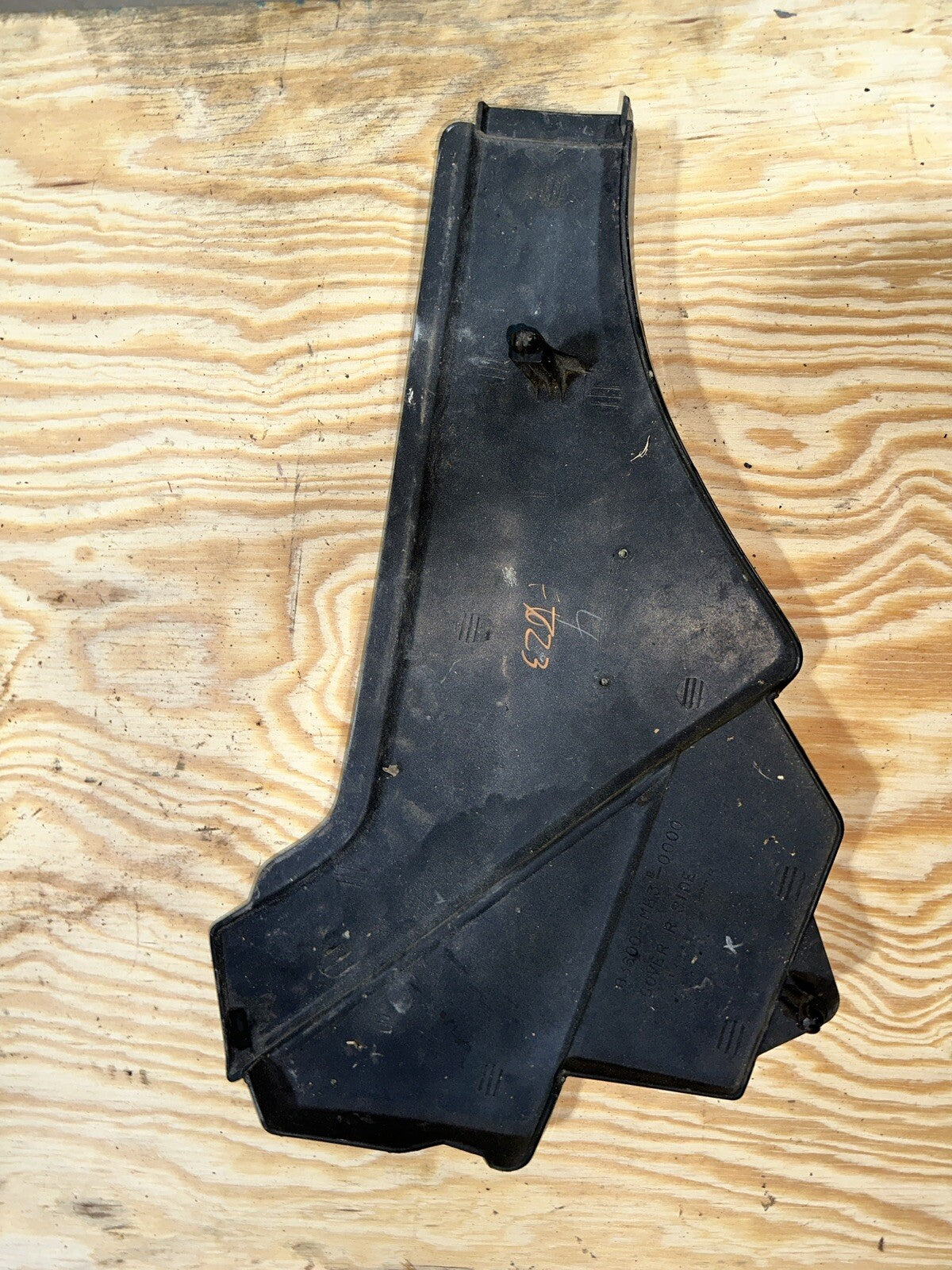 1984 Honda V65 Sabre VF1100 Right Side Cover Panel Fairing OEM E9184