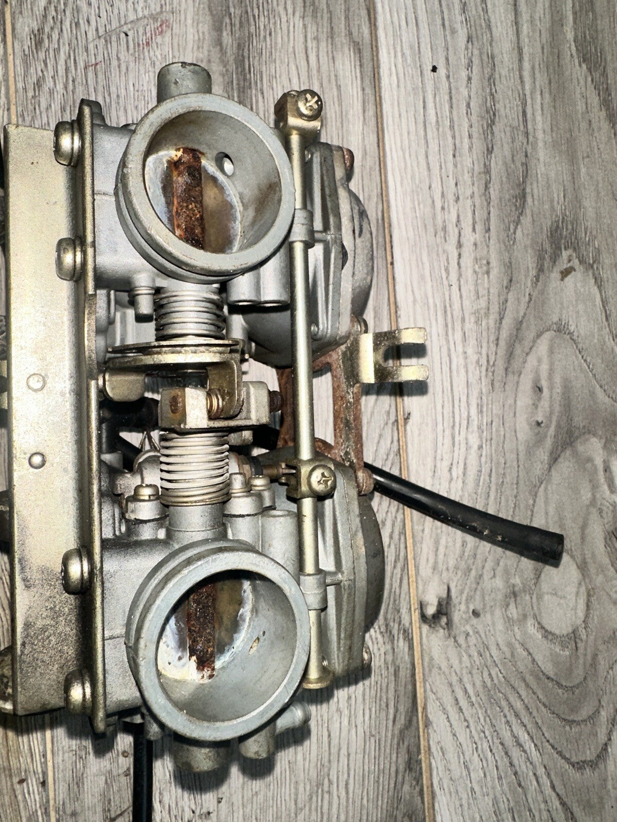 1980 1981 1982 Suzuki Gs 450 Carburetors Carb  Mikuni NEEDS CLEANING