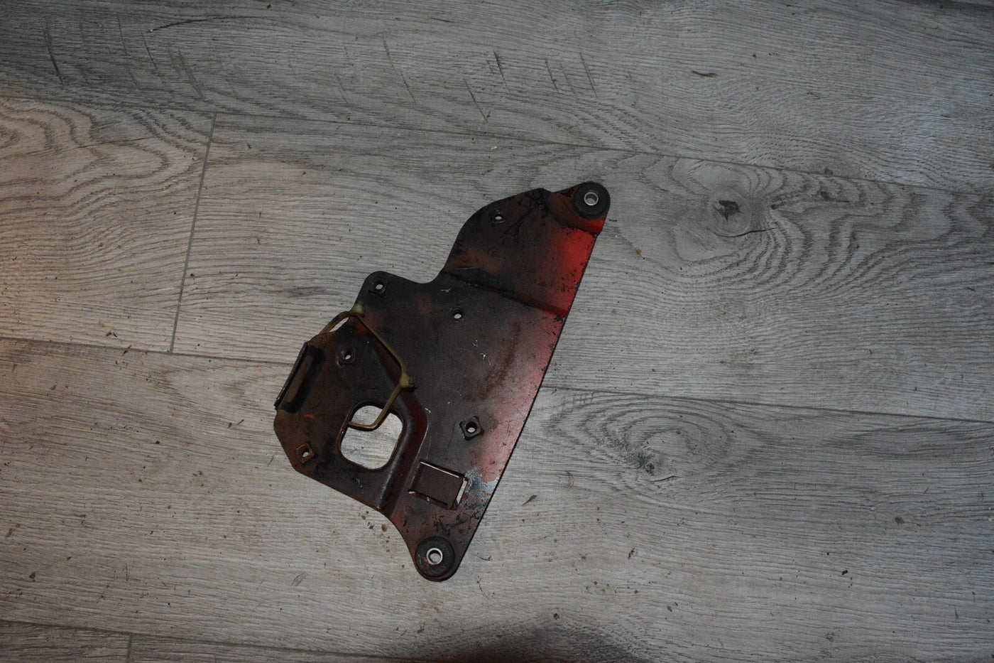 82 gs 1000 frame bracket