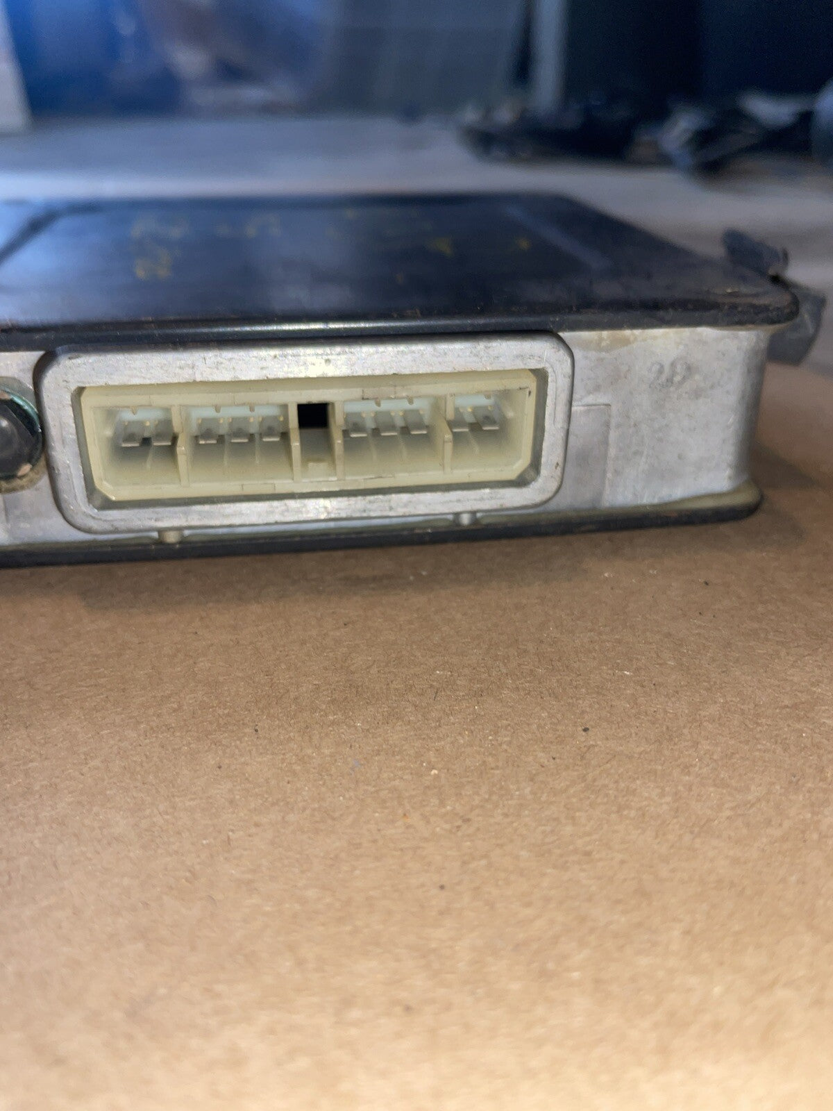 83 84 KAWASAKI GPZ 1100 CDI ECU IGNITION BOX 21175-10075