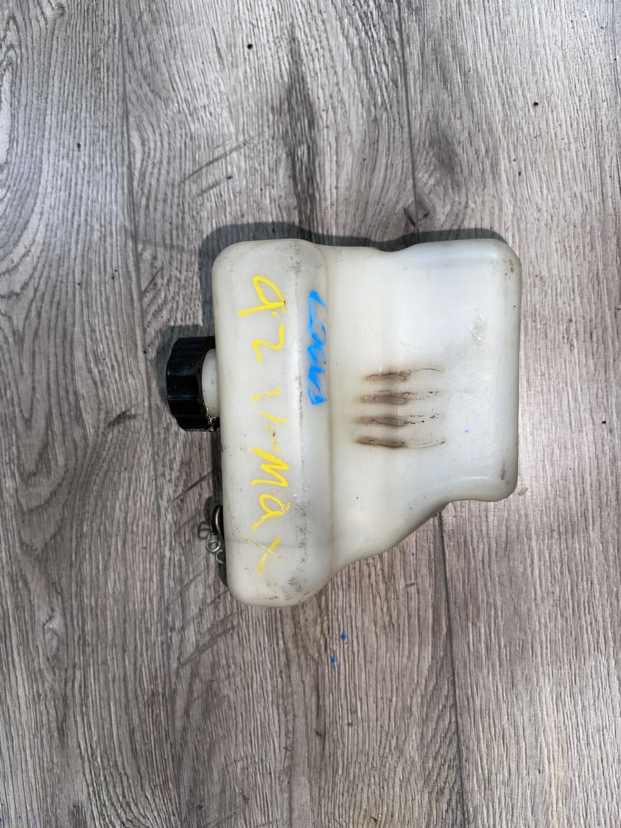 Yamaha VMAX V-Max VMX 1200 Motor Engine Coolant Overflow Reservoir