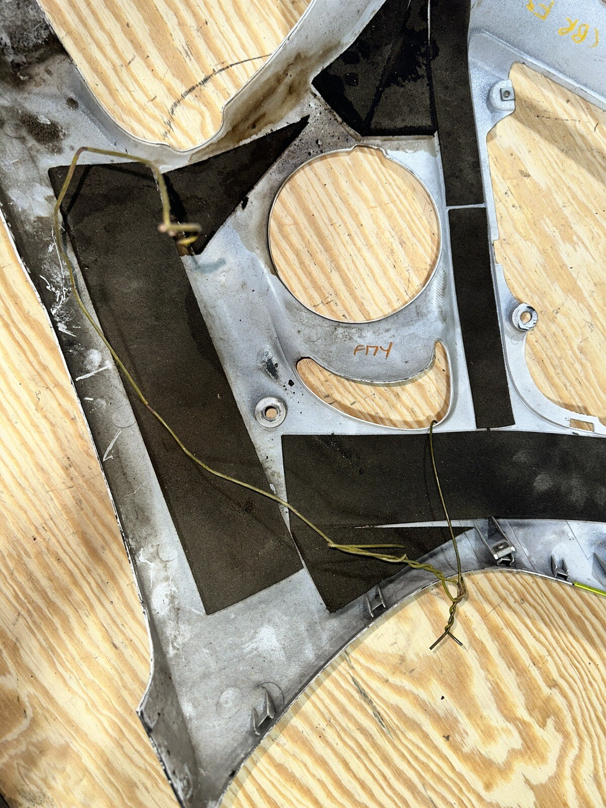 95-98 HONDA CBR600F3 LEFT MID UPPER SIDE FAIRING COWL PLASTIC