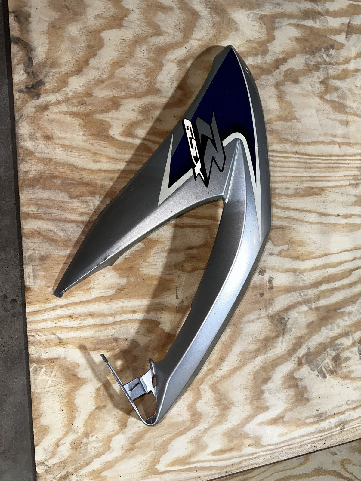 2008-2009 SUZUKI GSXR 600 750 LEFT SIDE MID FAIRING