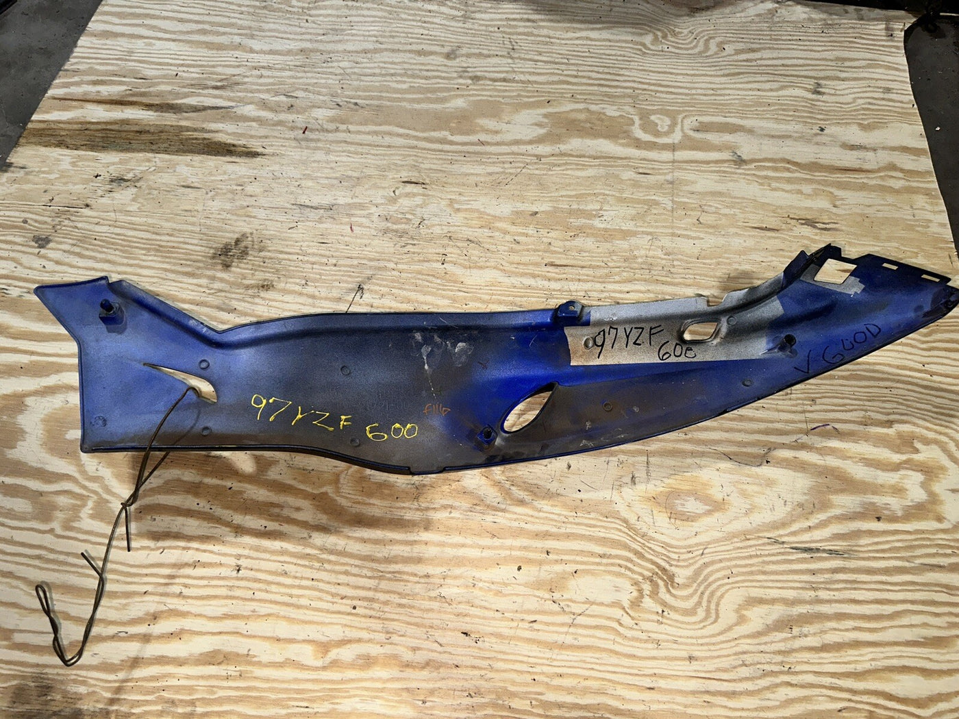97-07 Yamaha YZF 600 YZF600R Right Rear Tail Fairing Cover Panel 4TV-21721-00