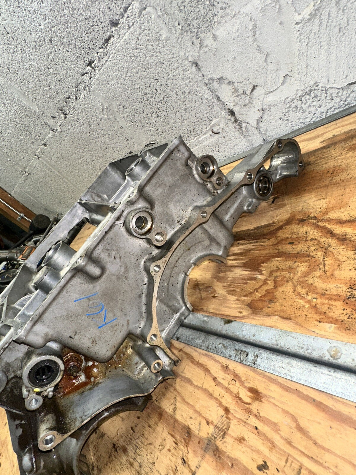 00-06 HONDA RVT 1000R RVT1000R ENGINE CASE MOTOR BOTTOM HALF CORE HOUSING
