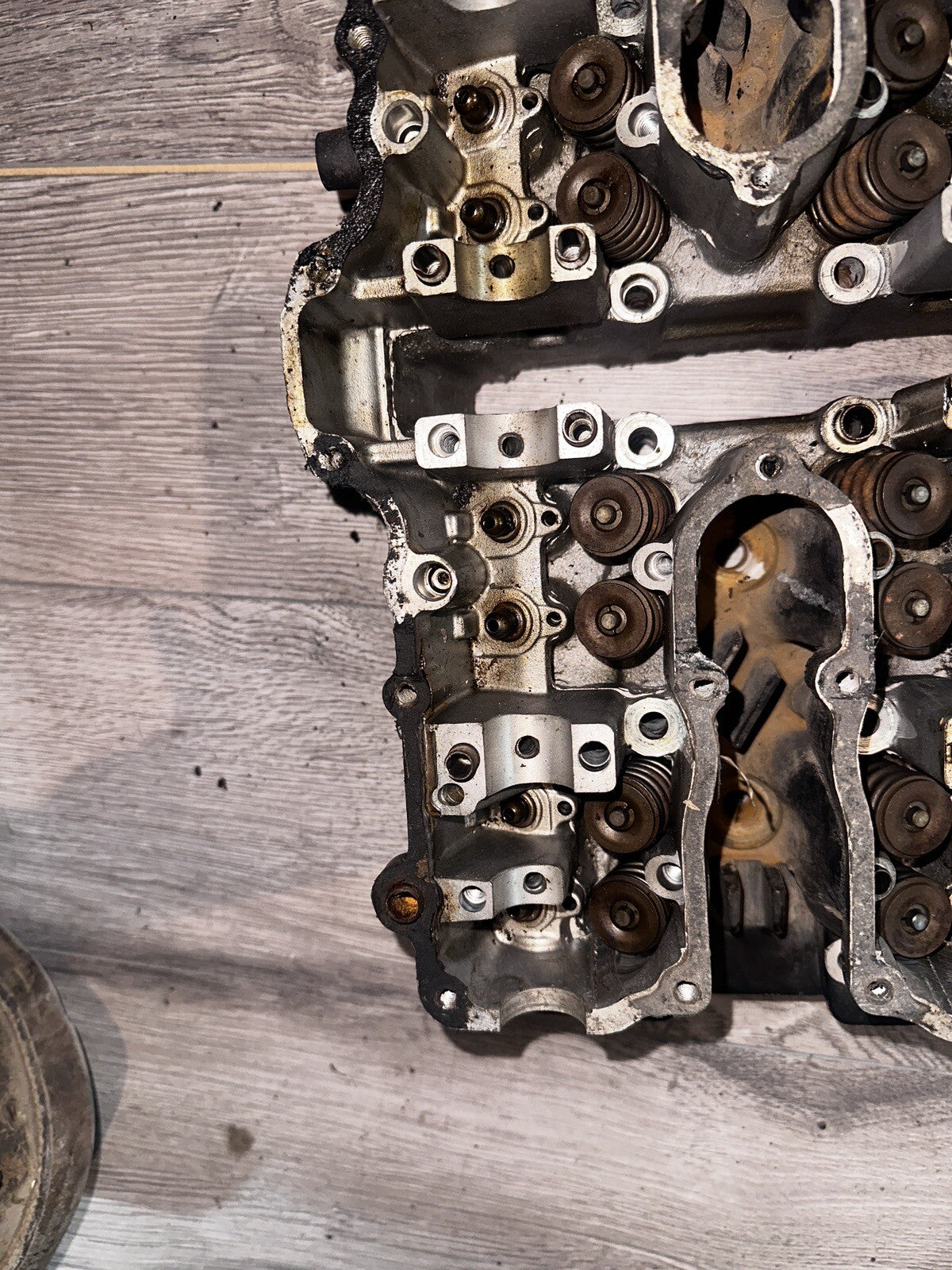 1983 Honda Cb550sc Cb 550 Nighthawk Engine Cylinder Head