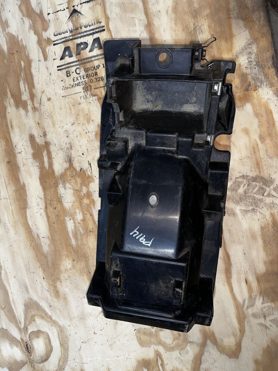 1993 SUZUKI GS500E REAR BACK TAIL UNDERTAIL BATTERY TRAY PLASTIC