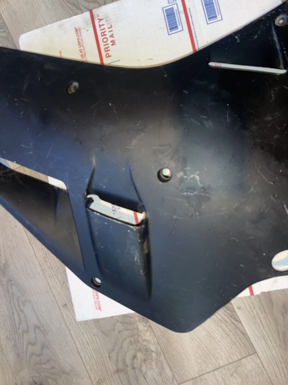 1987 1988 yamaha FZR1000 right fairing cowl plastic side cover body  88 FZR750