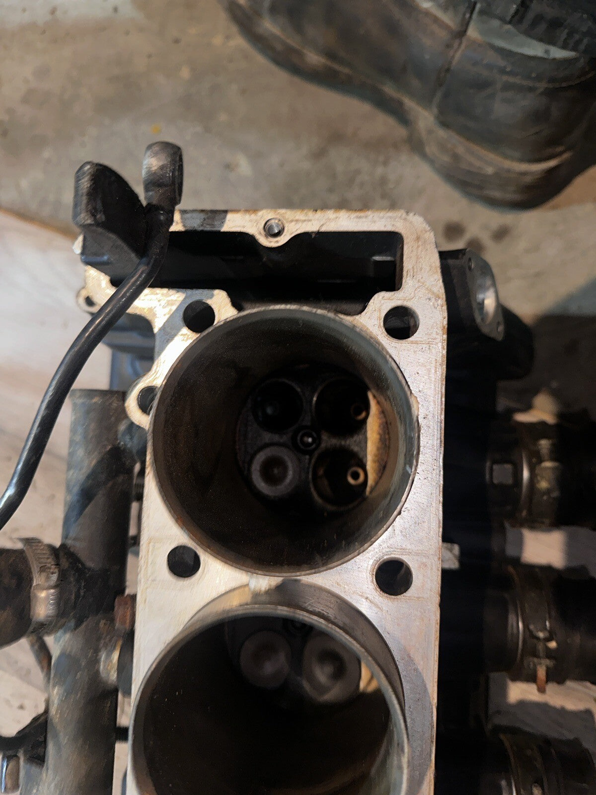 84-86 KAWASAKI NINJA 900R GPZ 900 Engine Motor Cylinder Head And Cylinder Jug
