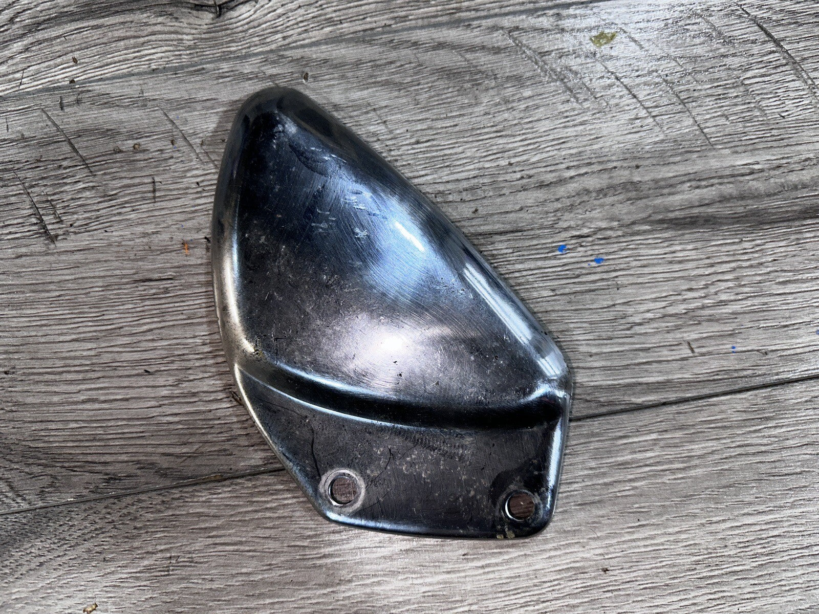 1998 98-07 suzuki katana gsx 600 F right driver heel gaurd 