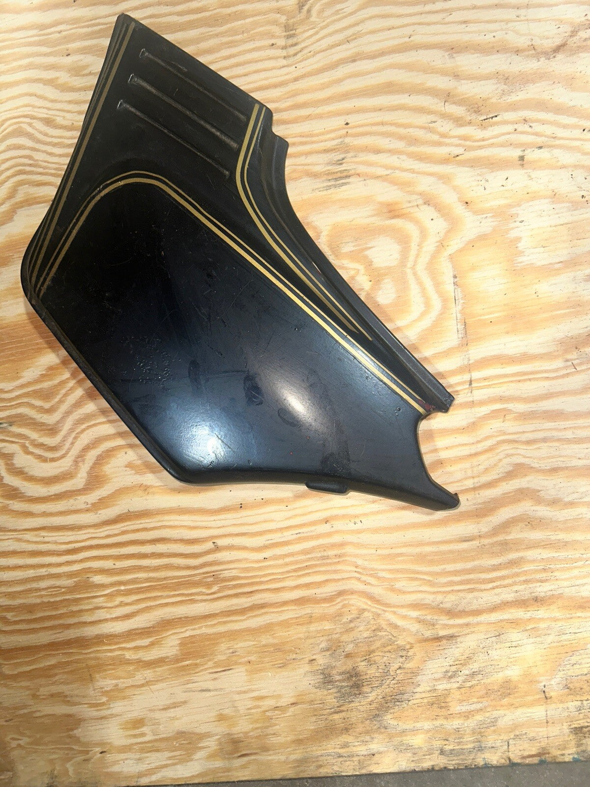 1979-1980 Honda CB900F CB 900 F Super Sport Left Side Cover Used 83700-438