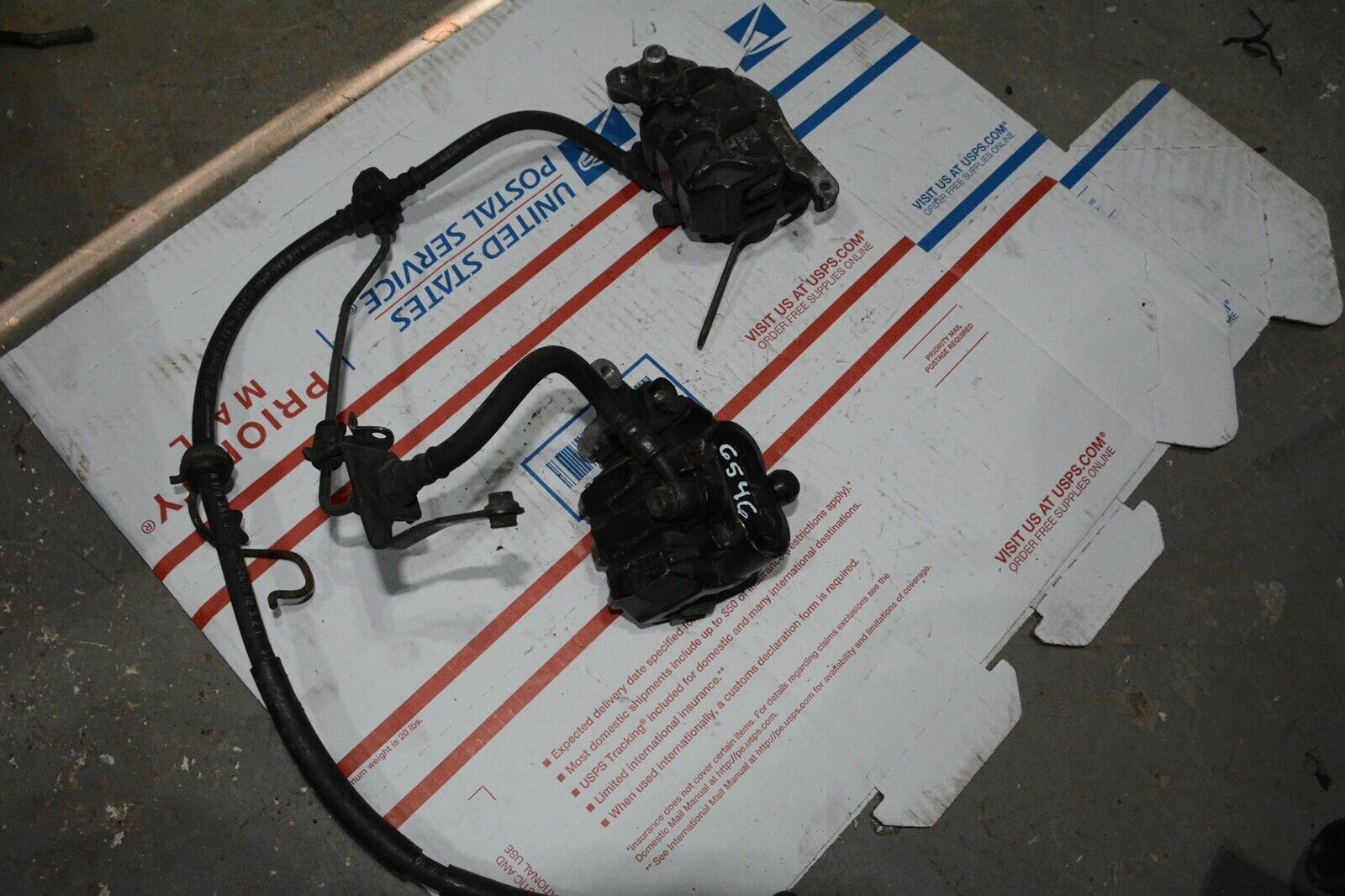 95-98 HONDA CBR600F3 FRONT BRAKE CALIPER PAIR
