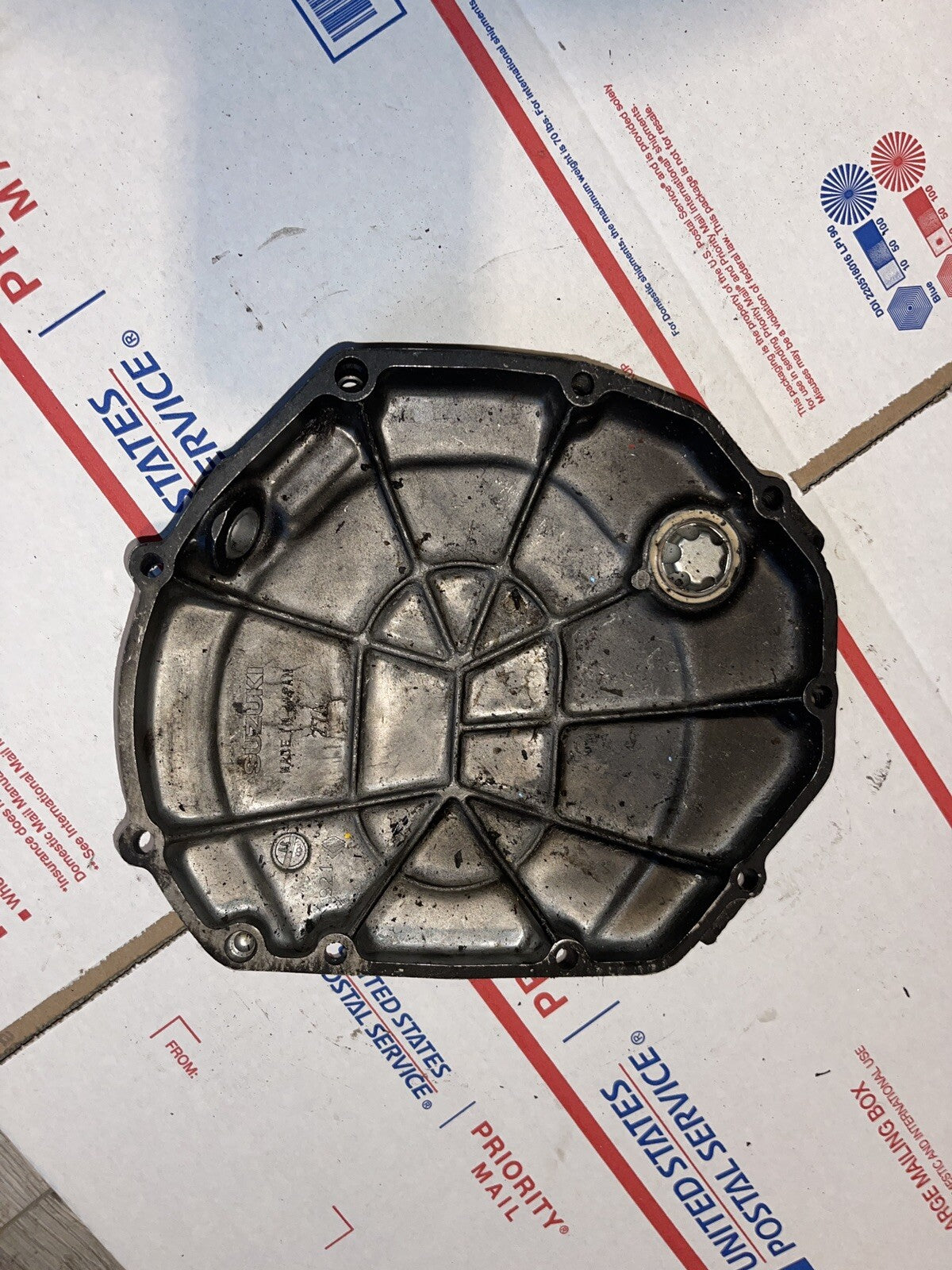 85 86 87 88 89 1989 SUZUKI GSXR 750 OEM engine clutch cover side case