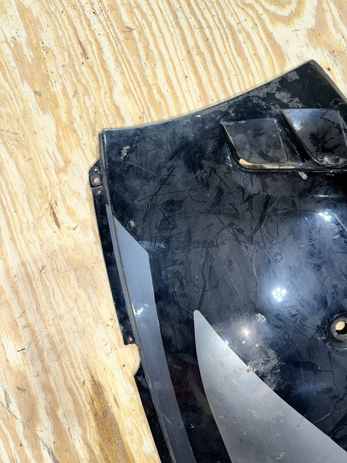 1989 1990 89 90 SUZUKI GSXR1100  FRONT LOWER FAIRING COWL PLASTIC right