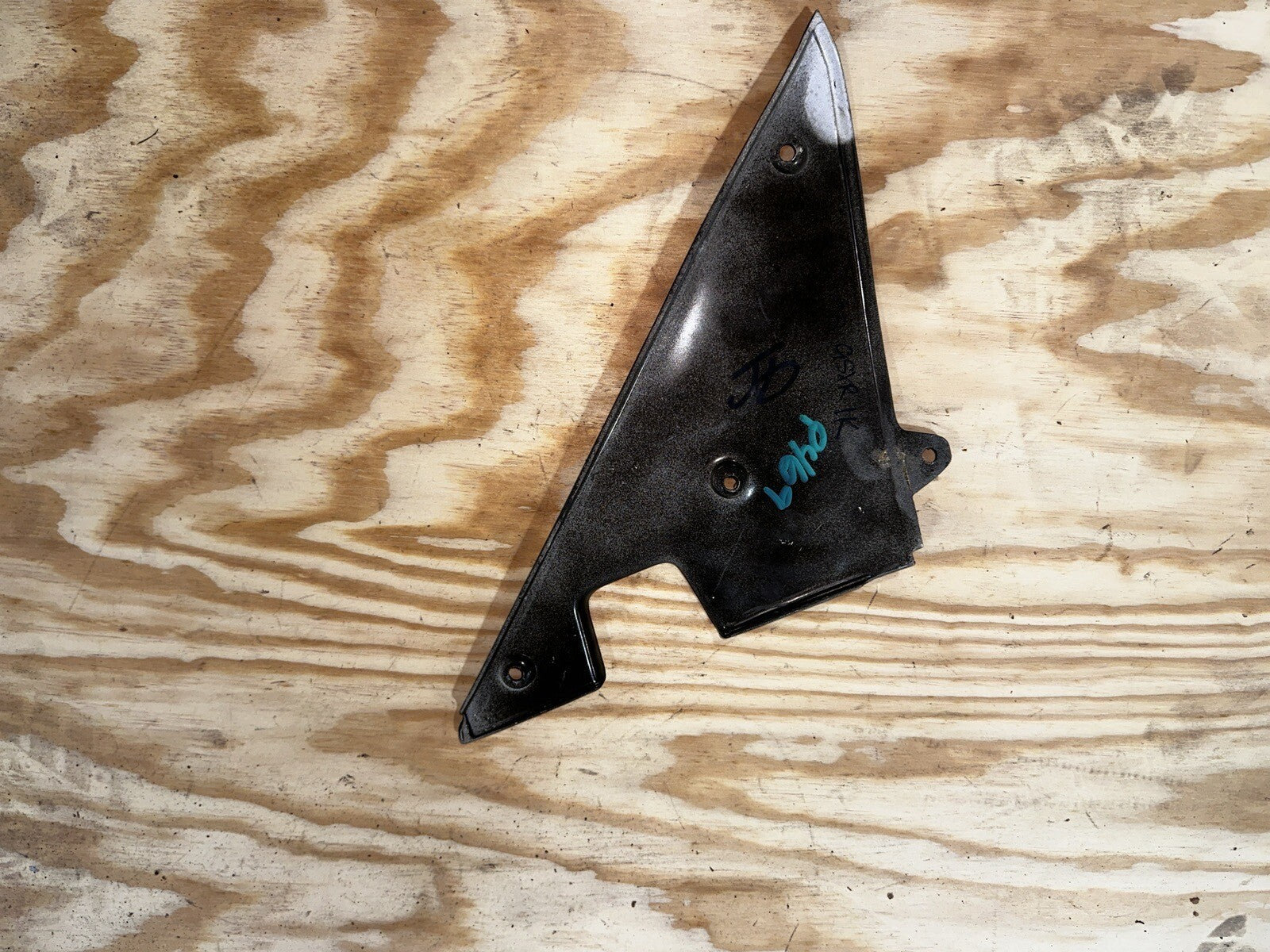 01-02 SUZUKI GSXR1000 LEFT INNER FAIRING COWL PANEL TRIM OEM
