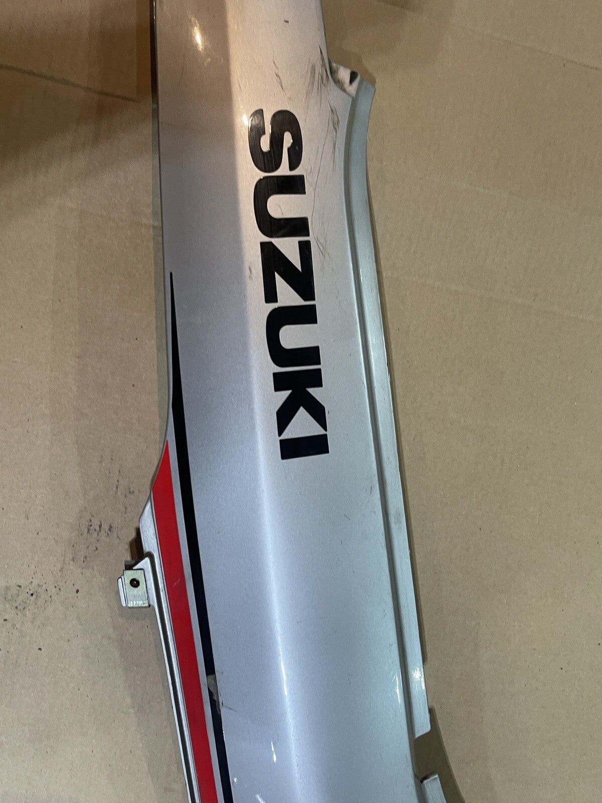 SUZUKI GSX 600 GSX600 KATANA SIDE FRAME COWL COVER FAIRING