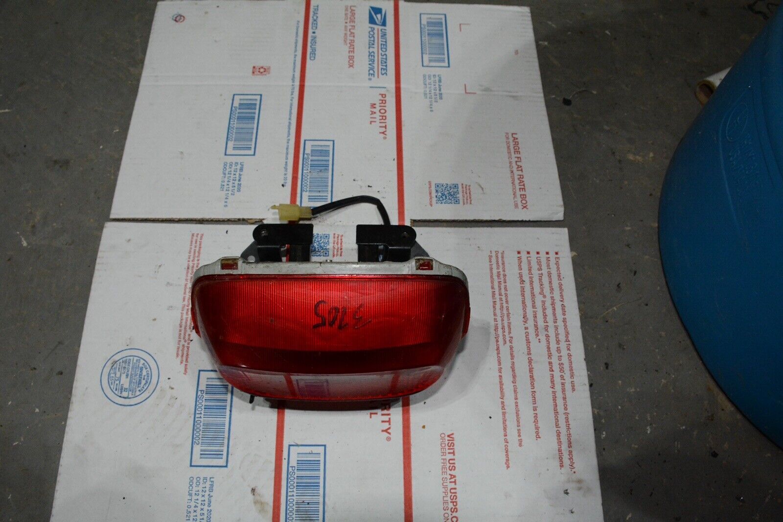 OEM Rear Brake Light / Taillight Lamp 93-04 ZX6 ZX600E Ninja 600 ZX6E ZZR600