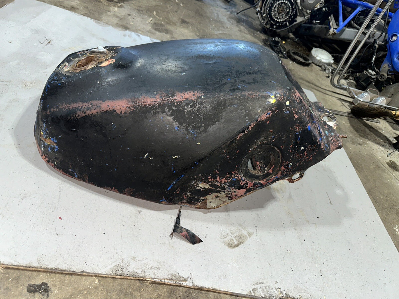 84 HONDA INTERCEPTOR 750 VF750F GAS TANK FUEL PETROL RESERVOIR Lots Of Filler