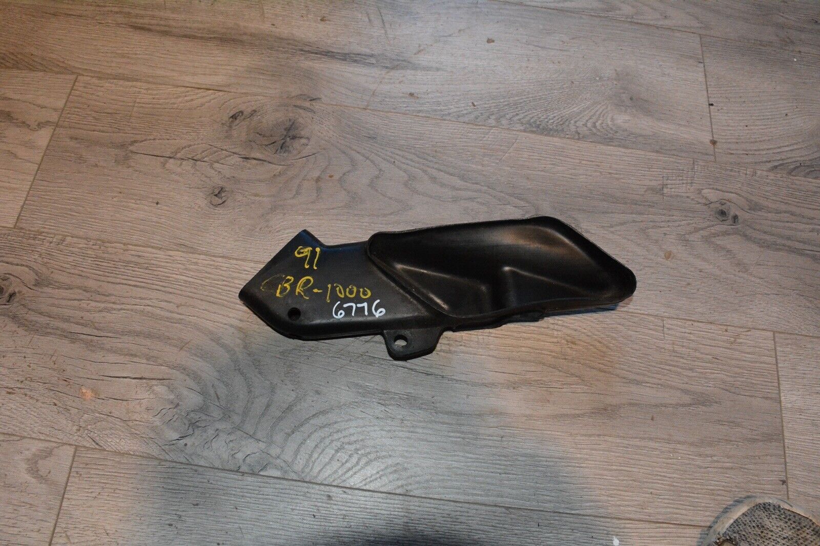 90 Honda CBR1000F CBR1000 Hurricane Air Intake Duct Tube 