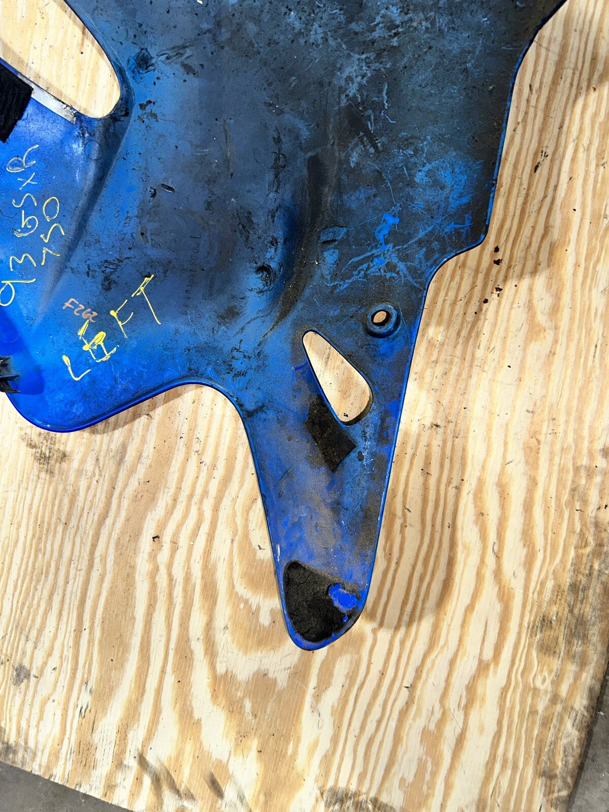 92 93 SUZUKI GSXR 600 750 LEFT SIDE LOWER FAIRING COWL OEM 94481-17E0