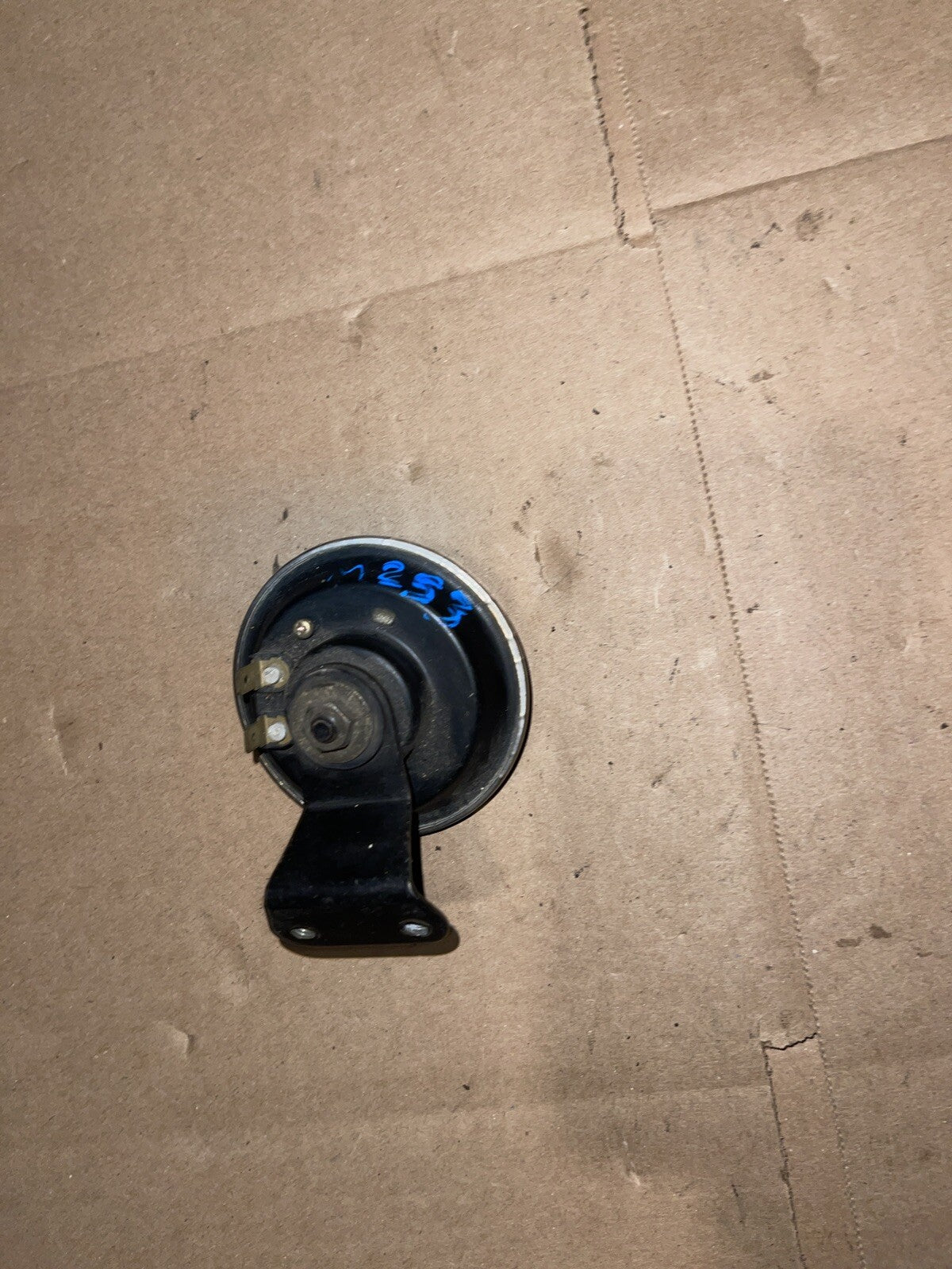 1989 katana 600 horn with bracket GSX gsx600 600f 88 93 94 96 97