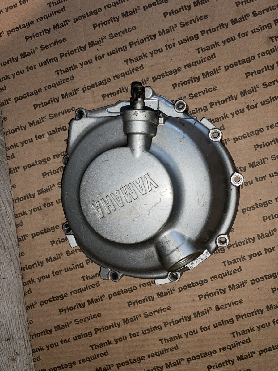 01-02 2001 2002 Yamaha Yzf R6 Engine Clutch Cover