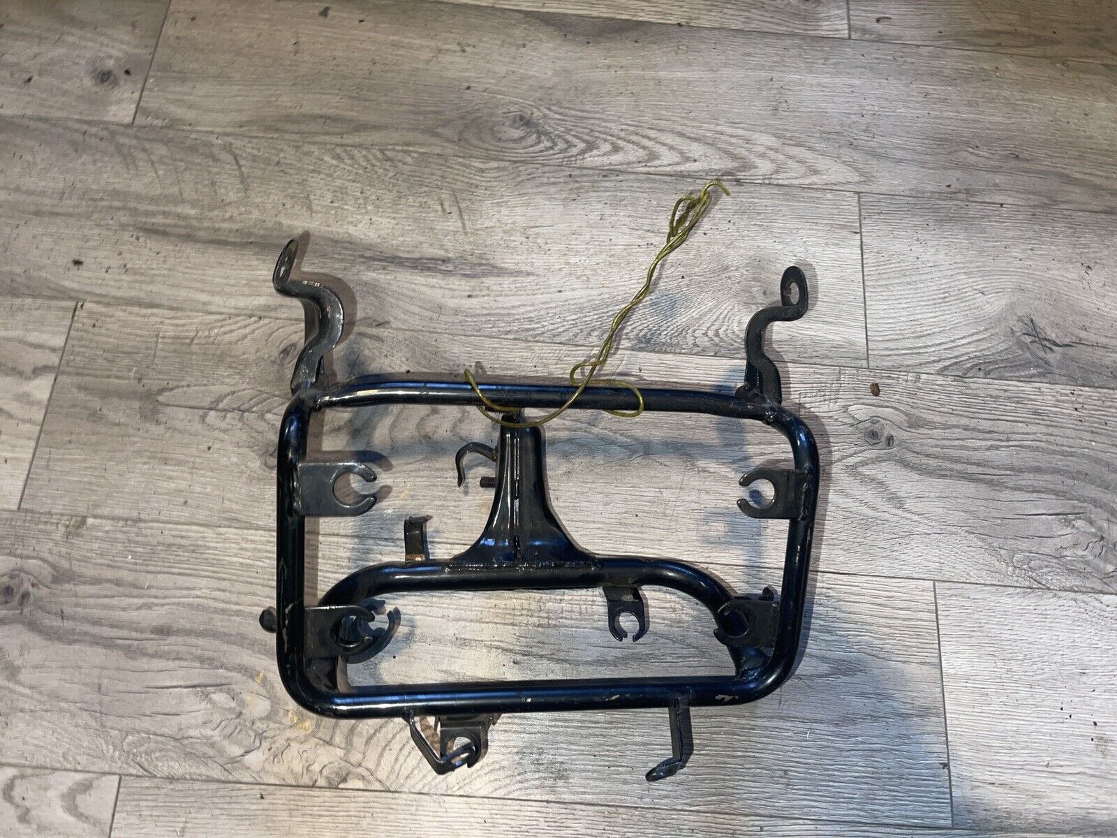 YAMAHA 92-98 SECA II 600 94-96 XJ600S OEM UPPER FAIRING MIRROR GAUGES STAY