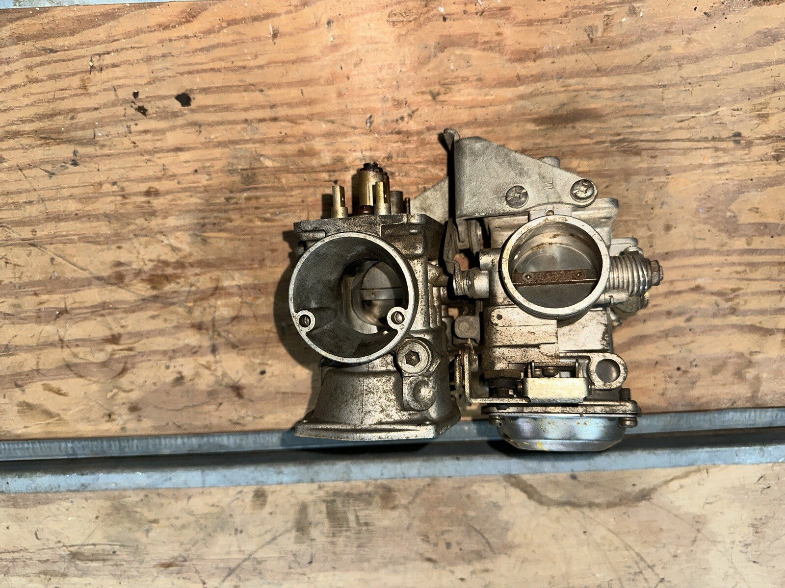 1981 81 81-83 Yamaha XV750 XV 750 Virago Carburetors Carbs Pair Assembly