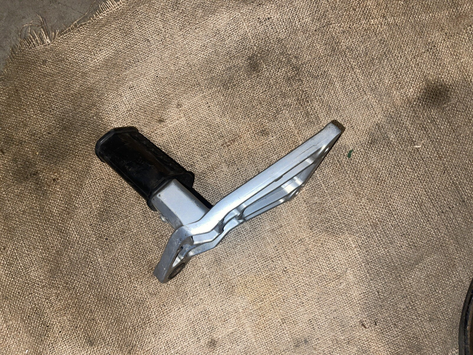 90 Suzuki Katana 1100 GSX1100F Rear Right Passenger Foot Peg Rest Mount Bracket