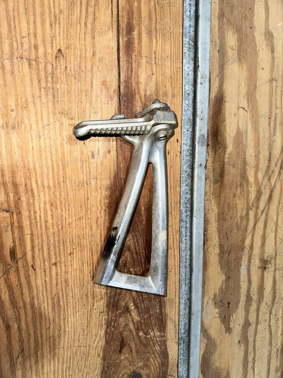 YAMAHA YZF OEM REAR BACK APSSENGER FOOT PEG BRACKETS for 03-05 R6 & 06-09 R6S