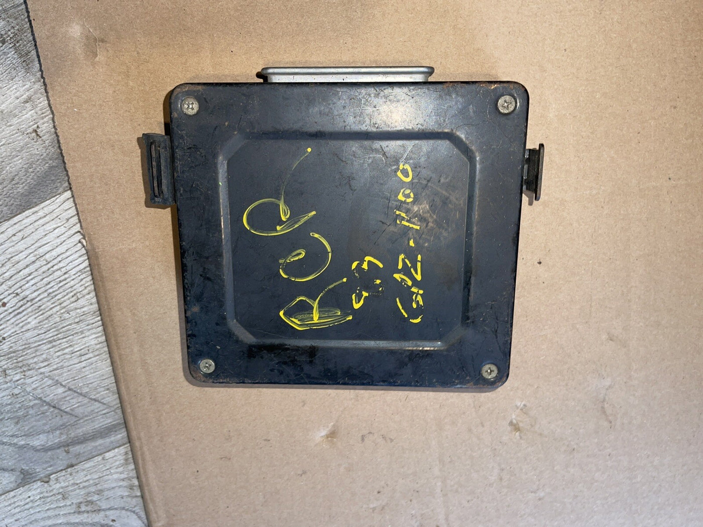 83 84 KAWASAKI GPZ 1100 CDI ECU IGNITION BOX 21175-10075