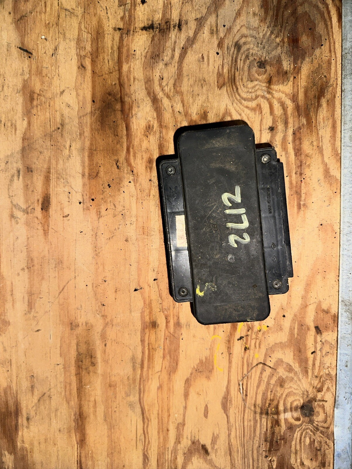 1991-1996 Kawasaki ZX11 EL250 EX1250F EX500A ZX600C ZX1100C Fuse Junction Box