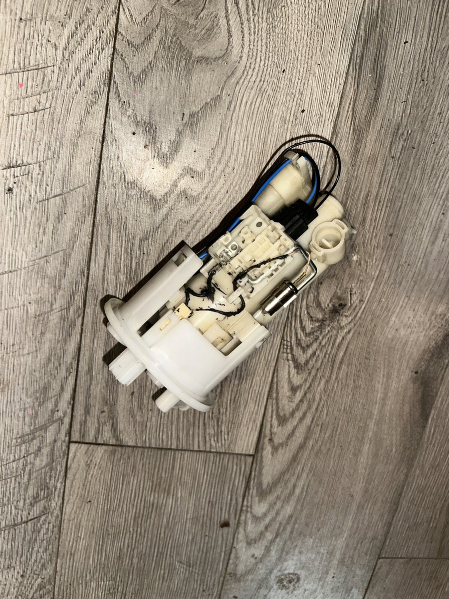 08-16 YAMAHA YZF R6 FUEL PUMP GAS PETROL SENDER UNIT