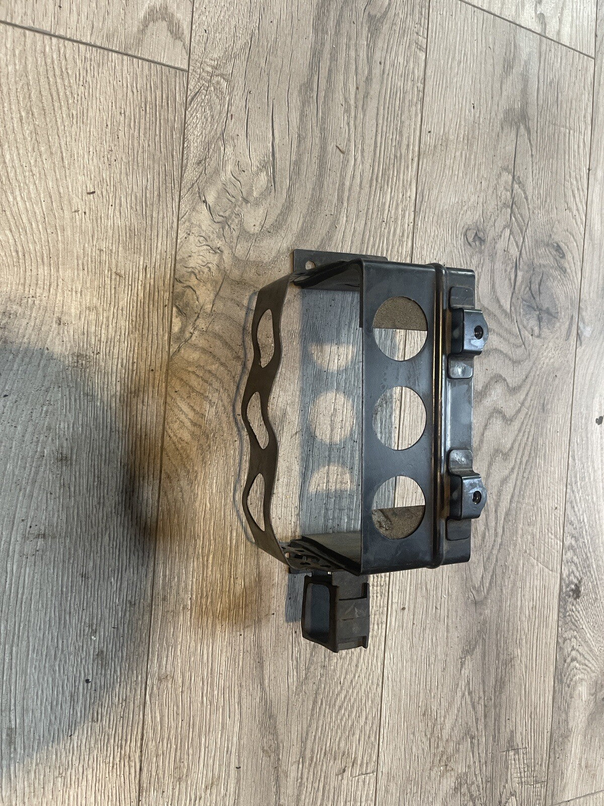 95 Suzuki RF900R Battery Mount Box Tray OEM RF900