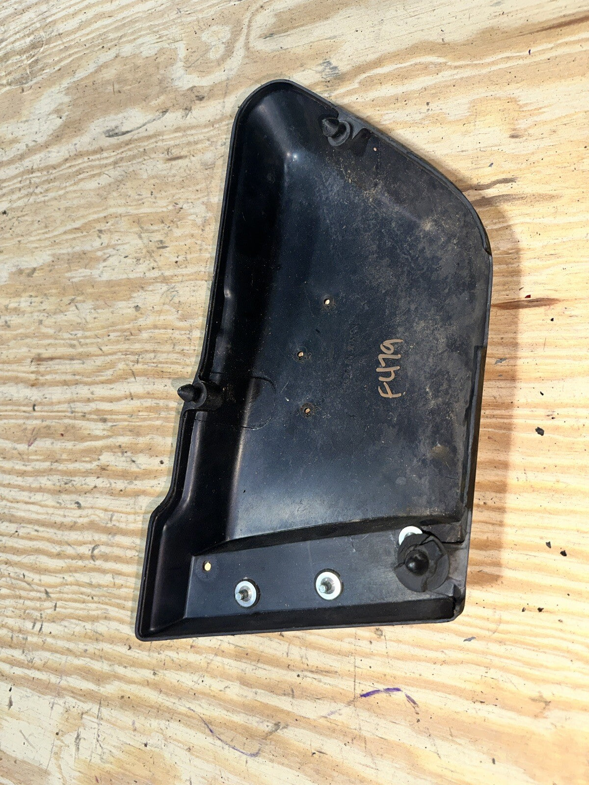 KAWASAKI KZ 400 KZ400 OHC RIGHT SIDE COVER PANEL PLASTIC 