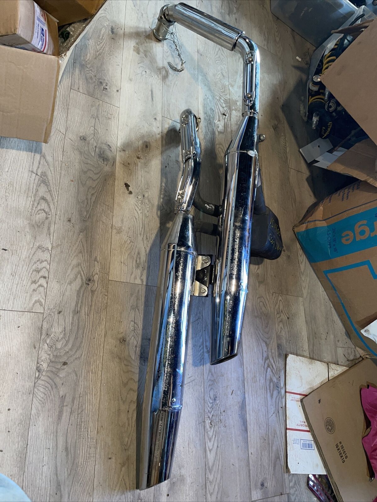 Suzuki intruder vs 1400 exhaust system