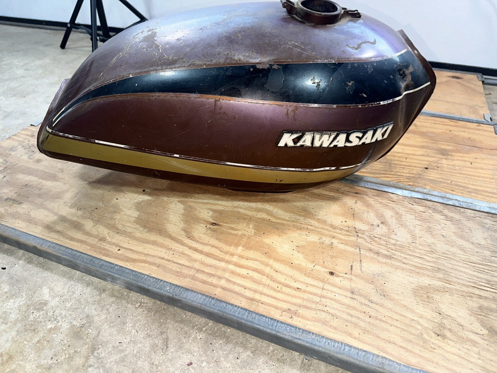 1974-77 Kawasaki KZ400 KZ 400 Gas Tank Fuel