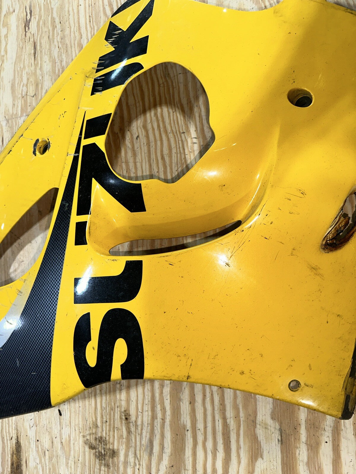 1996 - 1999 SUZUKI GSXR750 OEM LEFT SIDE FAIRING COWL PANEL COVER GSXR 750 SRAD