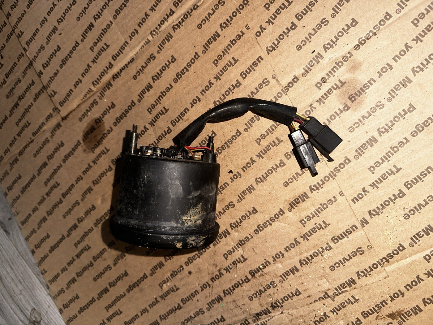 94 KAWASAKI ZX7 ZX 7 ZX7R  TACHOMETER