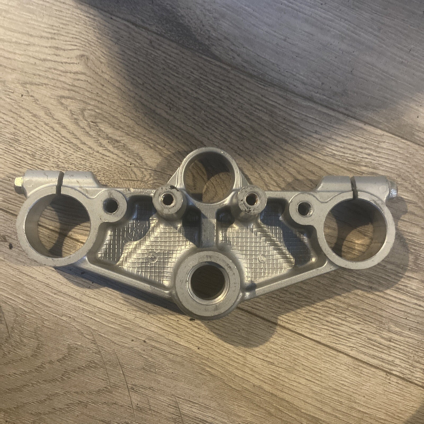 SUZUKI GSX600 KATANA UPPER TRIPLE TREE