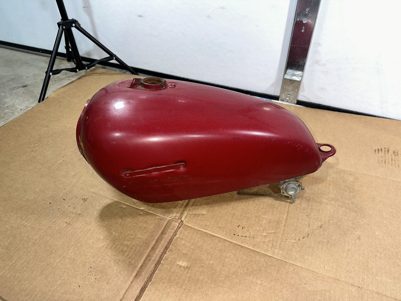 1978 Yamaha XS 650 Gas Fuel Tank 2F0-24110-00-01 1978