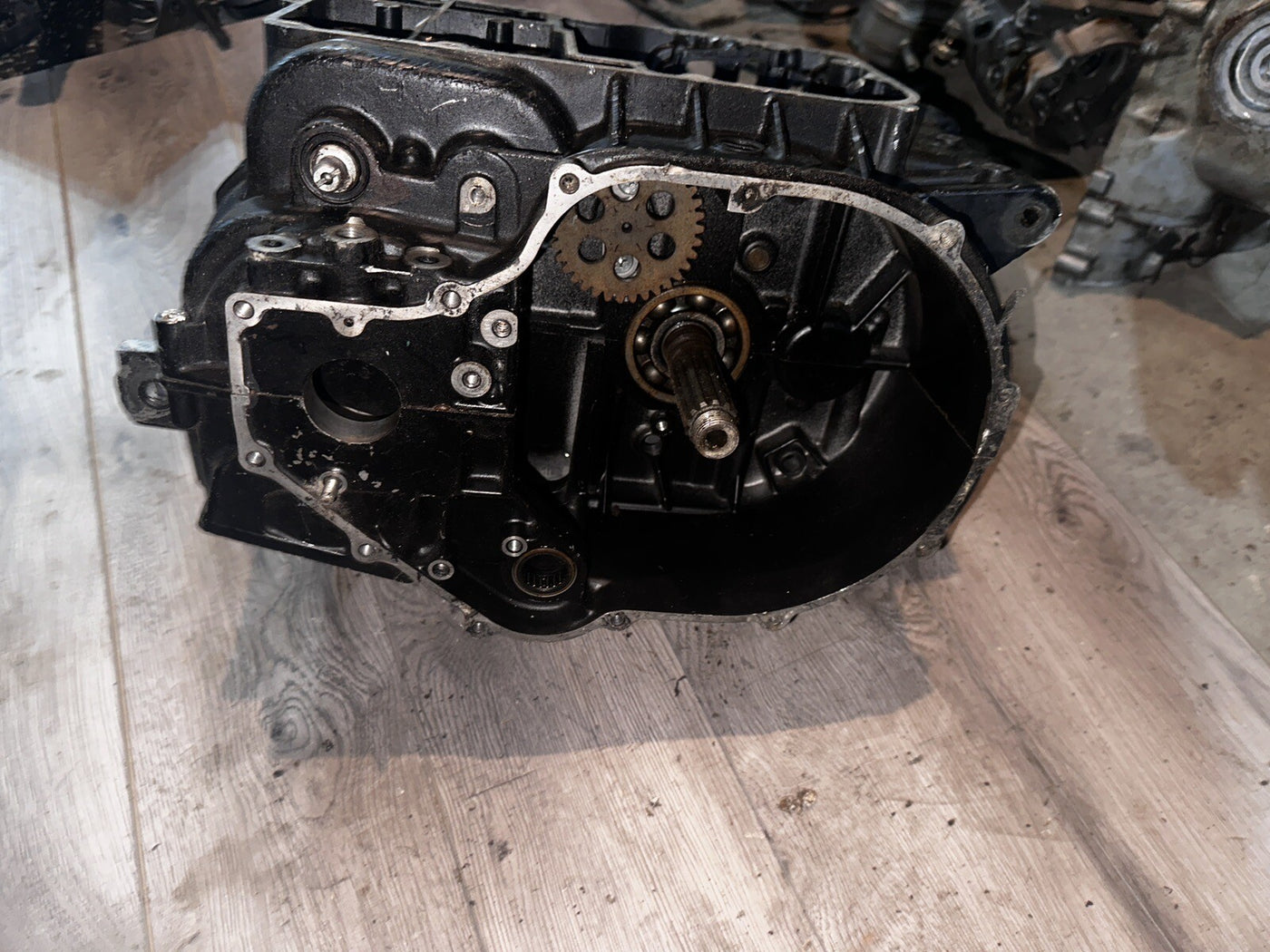 Kawasaki ZX10B ZX10 B 1980s Engine Crankcases Crank Cases Zxt00