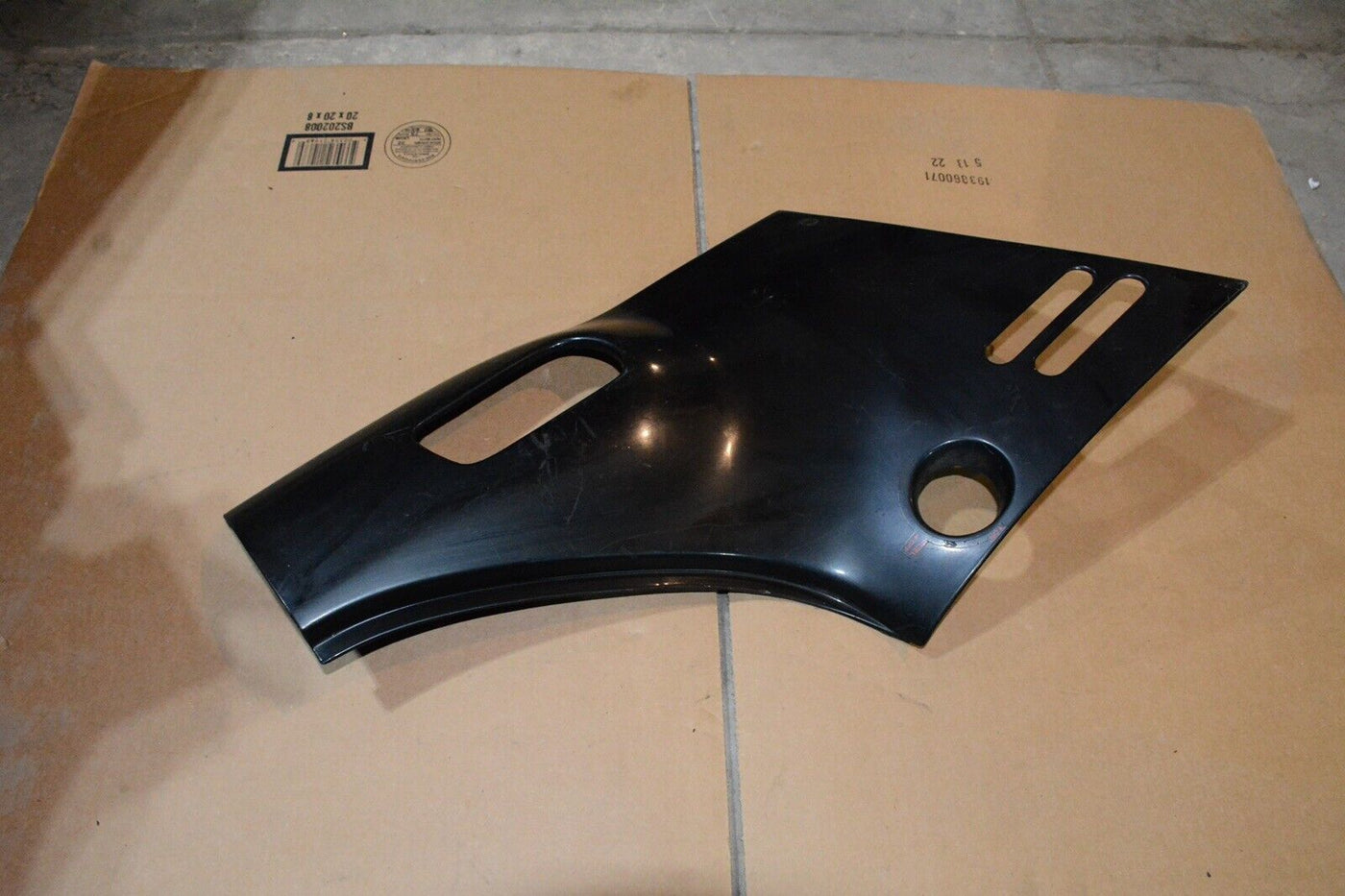 87 HONDA CBR1000F LEFT FRONT SIDE SEAT SADDLE PANEL TRIM COWL FAIRING