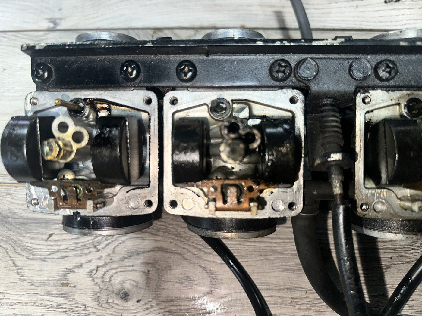 1984-85 KAWASAKI GPZ 550 ZX550 ZX KZ 550 CARBS CARBURETORS NEEDS CLEANING